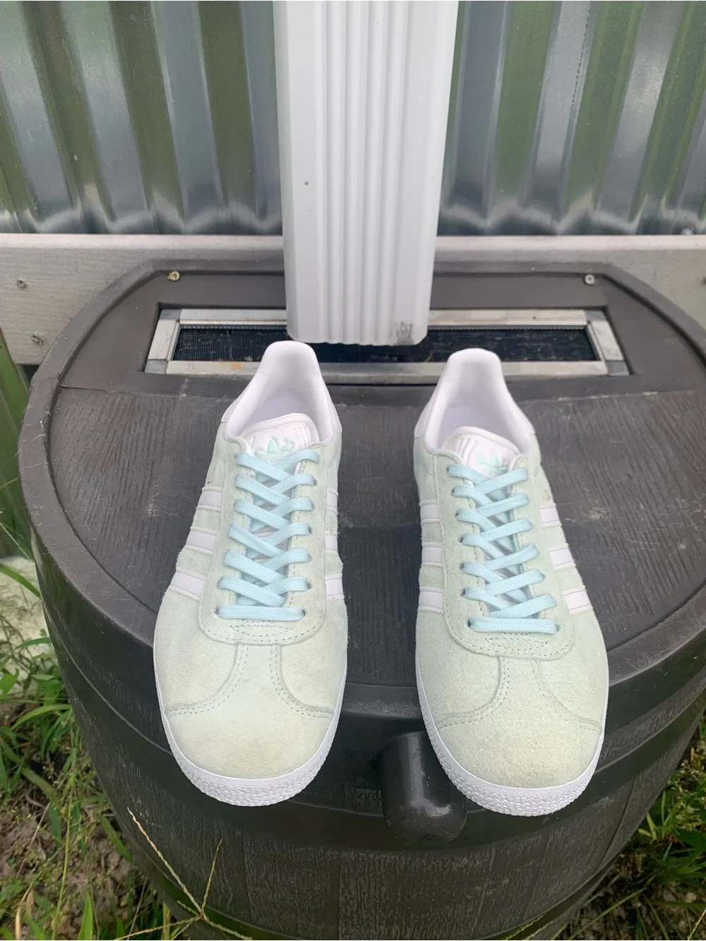 adidas low top